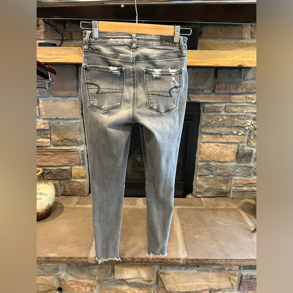 Women’s Grey Distressed American Eagle Jeans - Picture 2 of 4